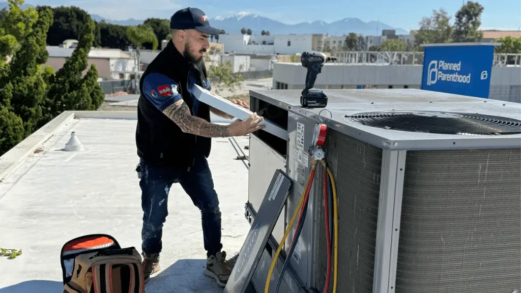 COMMERCIAL AC